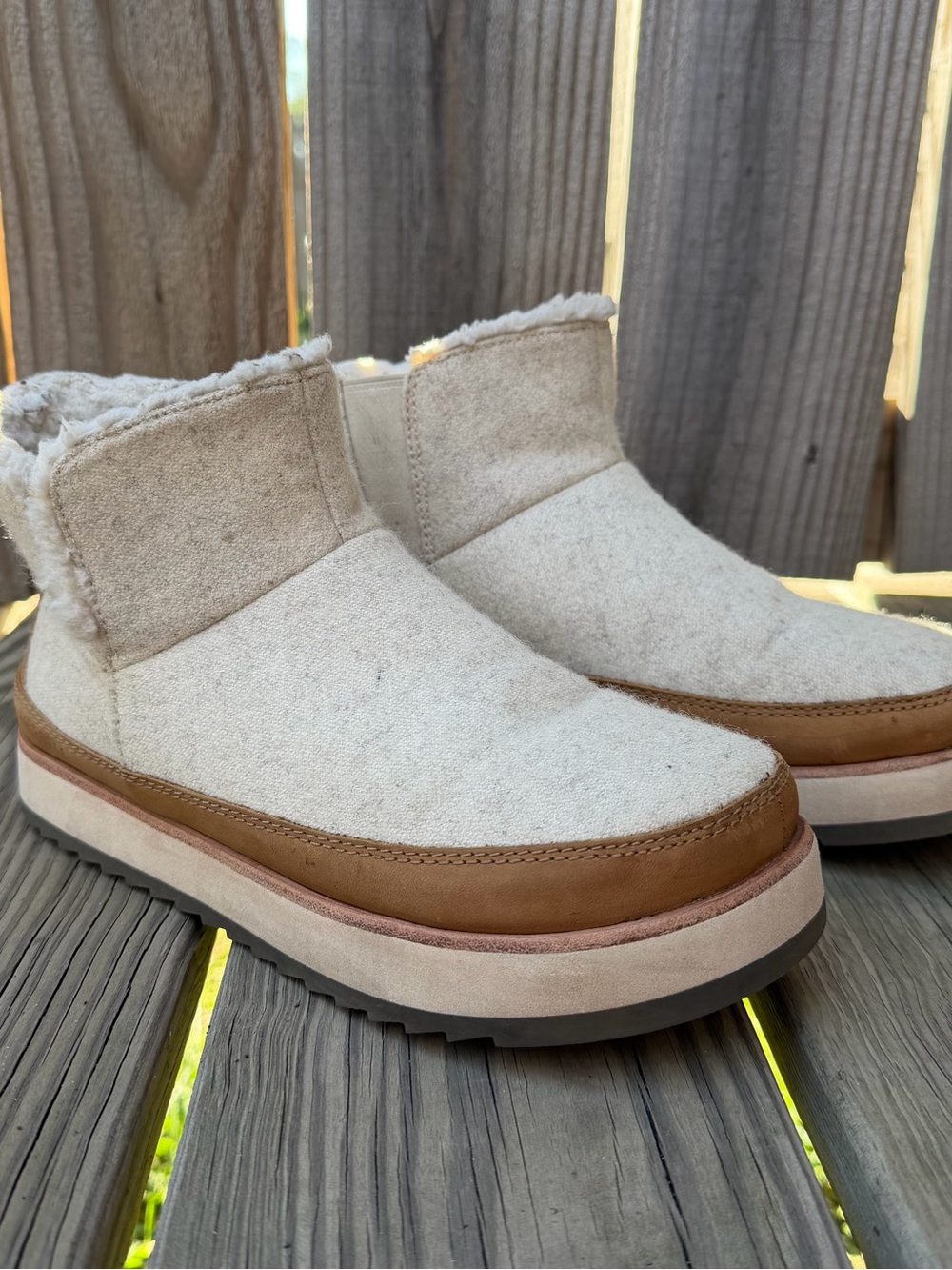 Merrell Juno Pull-On Wool Winter Ankle Boots Fleece Lined Cream/ Tan Women's 7.5